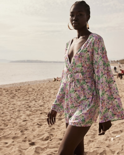 Playsuit καμπάνα μανίκι και ζώνη CENTO